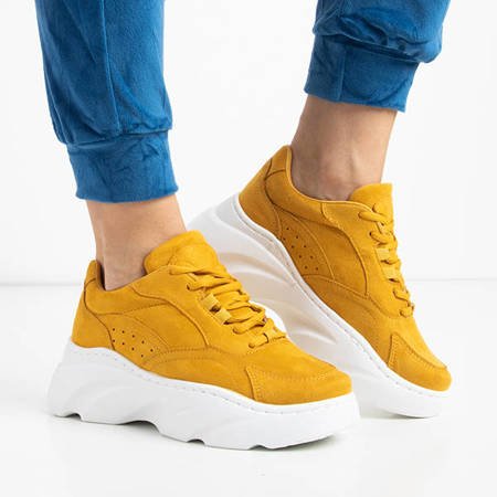 Mustard women's sports shoes on the Minervina platform - Footwear