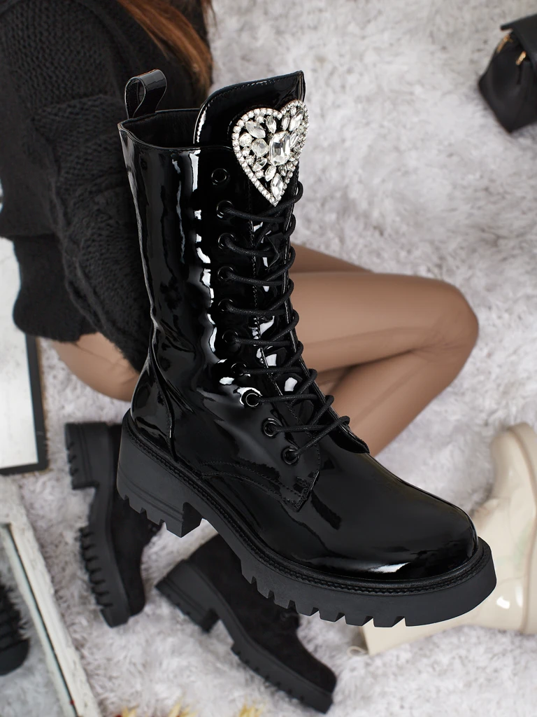 Lakieruoti šnuoruojami moteriški aulinukai Emelune