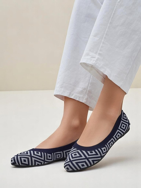 Royalfashion audinio moteriški baleto bateliai su geometriniu raštu Metrika