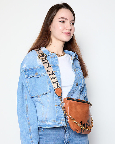 Maža kupranugario rankinė su juodu ženklu - Priedai