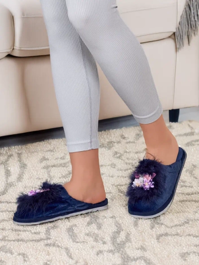 Royalfashion Moteriški pūkiniai šlepetės su gėlėmis Ederra