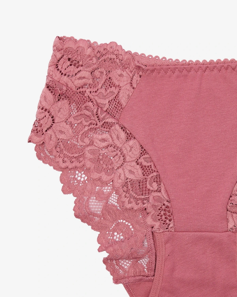 Темно-розовые женские трусики с кружевом - Нижнее белье