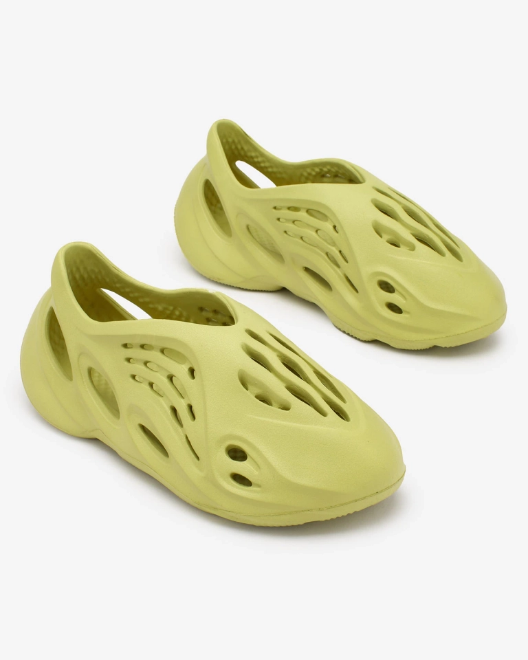 Royalfashion Зеленые женские спортивные туфли с вырезами Loydi