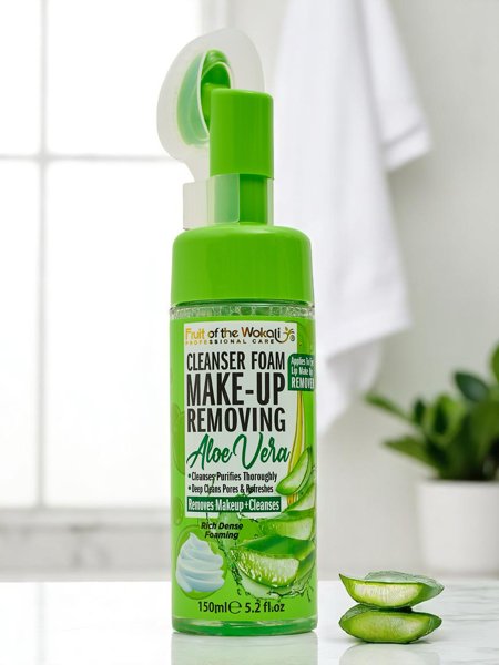 Valomasis ir drėkinamasis veido putos su alaviju ir šepetėliu