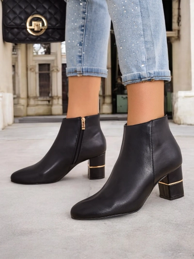 Женские сапоги на каблуке Royalfashion Afennor