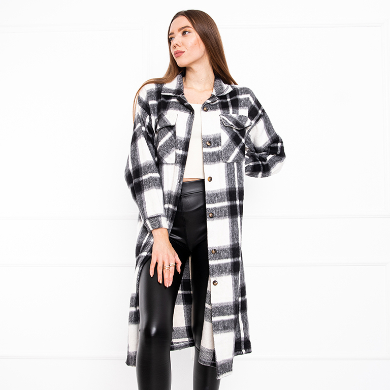 Черная женская длинная рубашка в клеточку