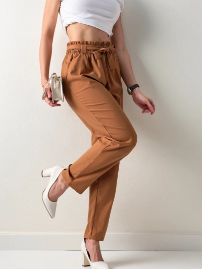 Royalfashion Paprastos moteriškos audinės kelnės su diržu