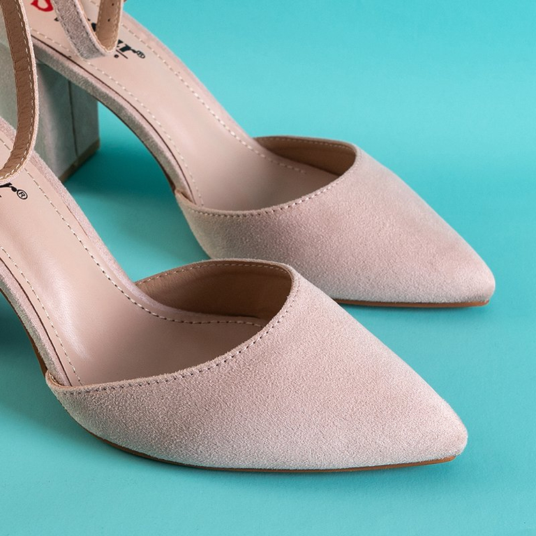 Бежевые женские туфли на каблуке Luxuriance