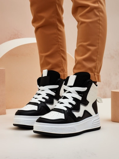 Royalfashion Высокие женские спортивные туфли Quiedy