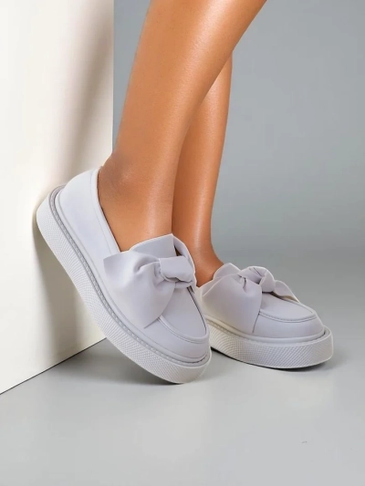 Royalfashion Elegantiškos moteriškos mokasinos su kaspinu Ortto