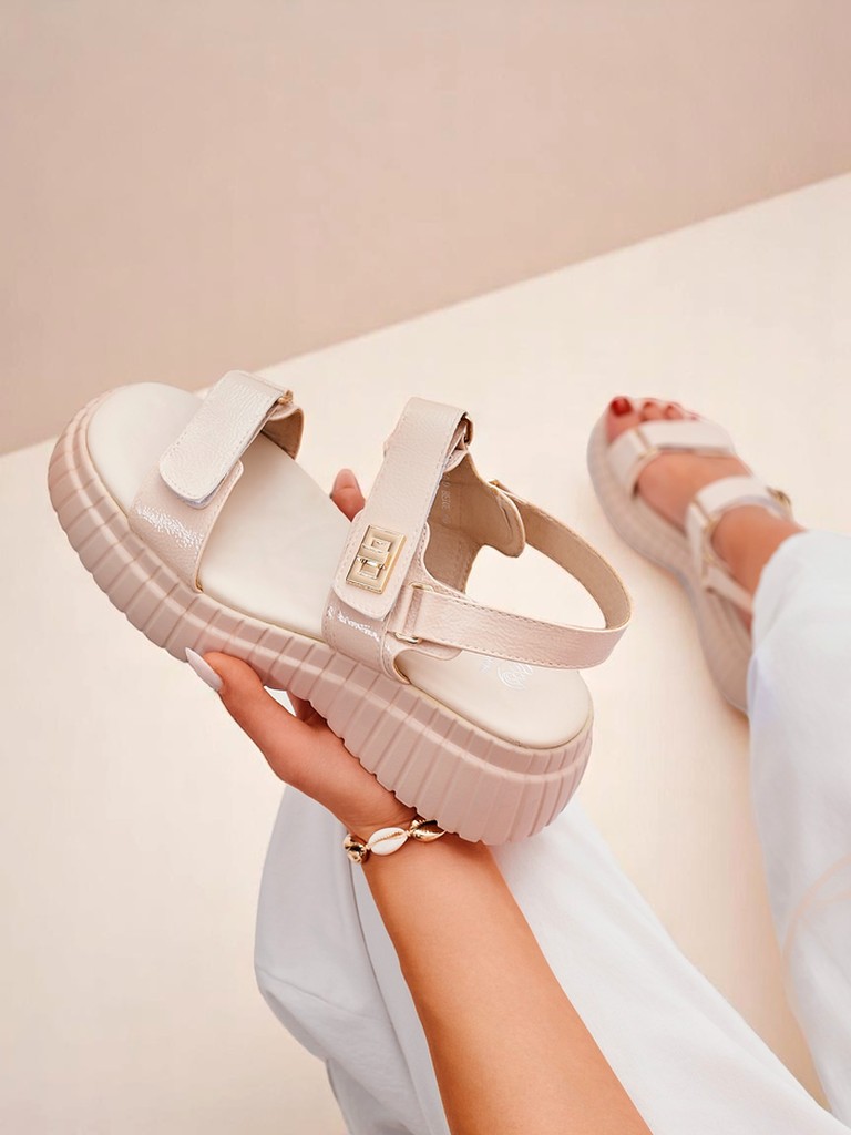 Royalfashion Женские сандалии на толстой подошве Aganda