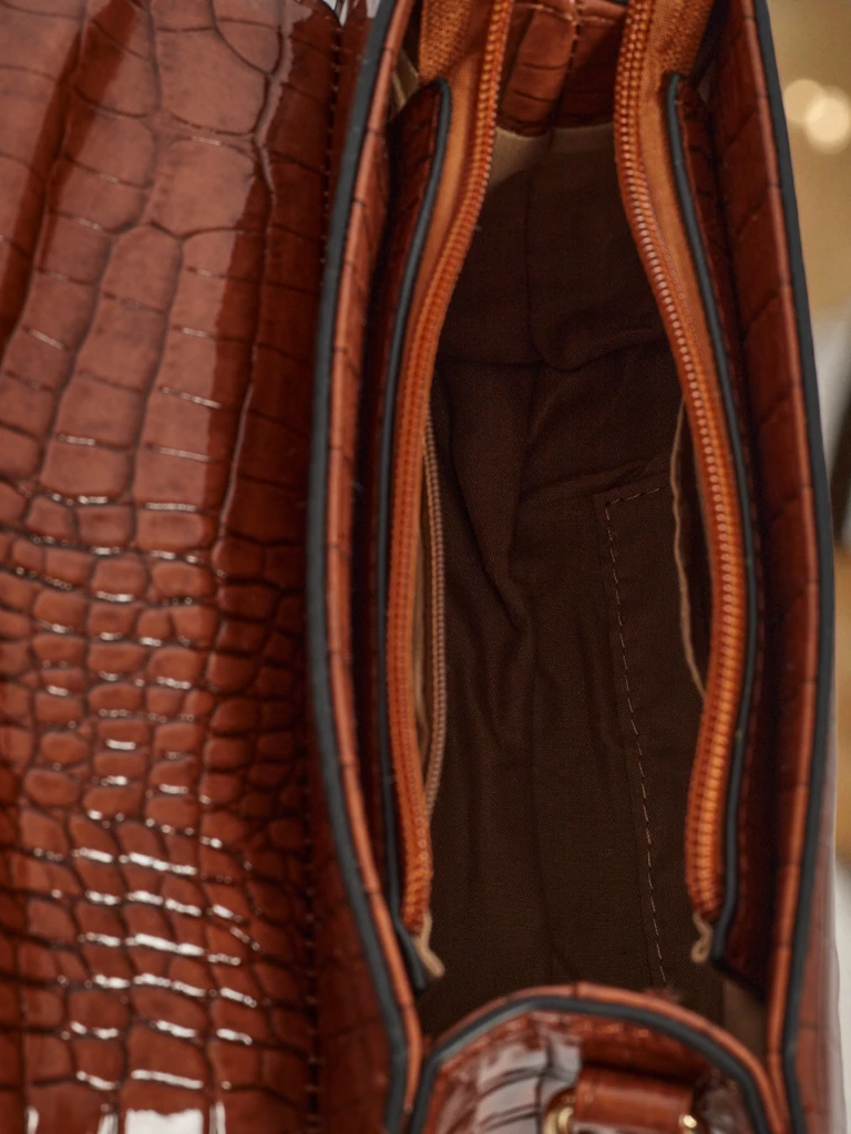 Лакированная маленькая женская сумочка из экокожи Lunaya