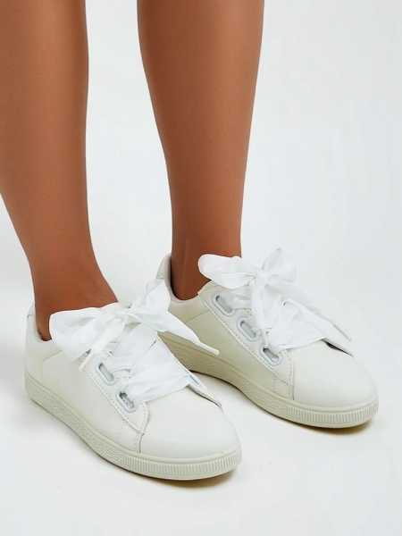 Royalfashion moterški ekokožiniai sportbačiai su dekoratyviais raišteliais Etti