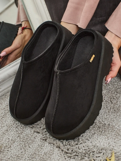 Trumpi moteriški a'la sniego batai su kailiuku Calindra