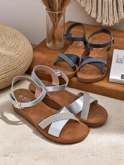 Royalfashion moteriškos platforminės basutės su akutėmis Allona