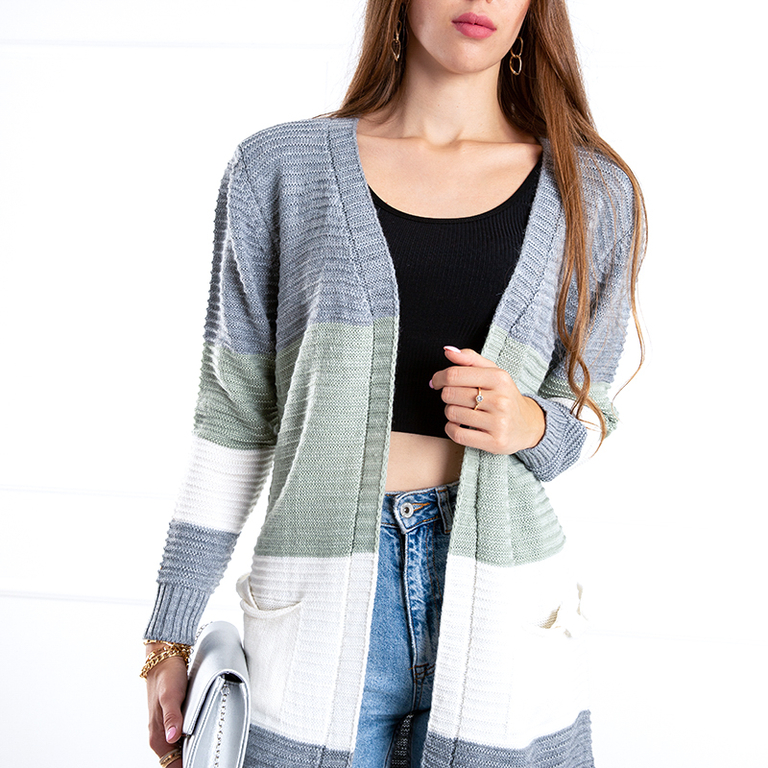 Spalvotas moteriškas megztinis su kišenėmis - Drabužiai