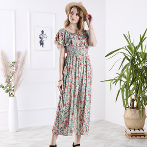 tamsiai žalia || rožinis