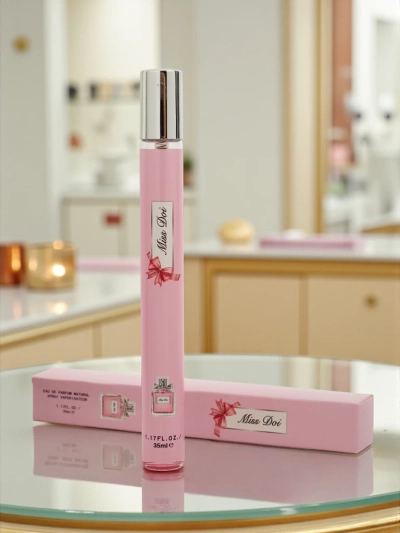 Įkvėpta moteriška parfumuota vandenis Miss