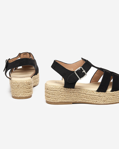 Черные женские босоножки из экозамши на платформе Keniso