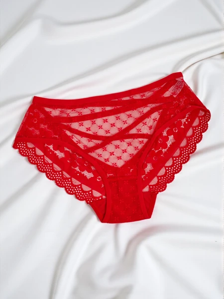 Moteriškos kelnaitės-figos su nėriniais ir juostelėmis