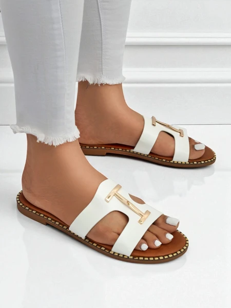 Royalfashion Moteriškos basutės lygiu padu Maya Louise