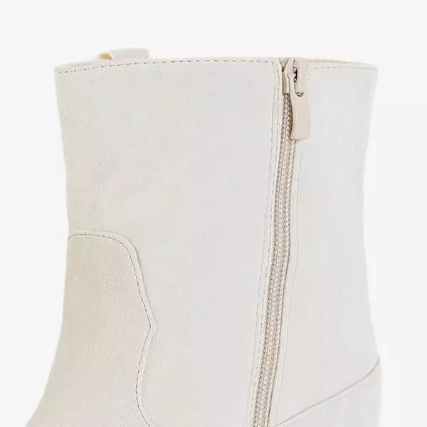 OUTLET Бежевые сапоги а-ля ковбойские сапоги на комнатной танкетке Teilor - Обувь