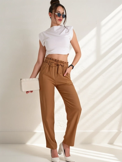 Royalfashion Paprastos moteriškos audinės kelnės su diržu