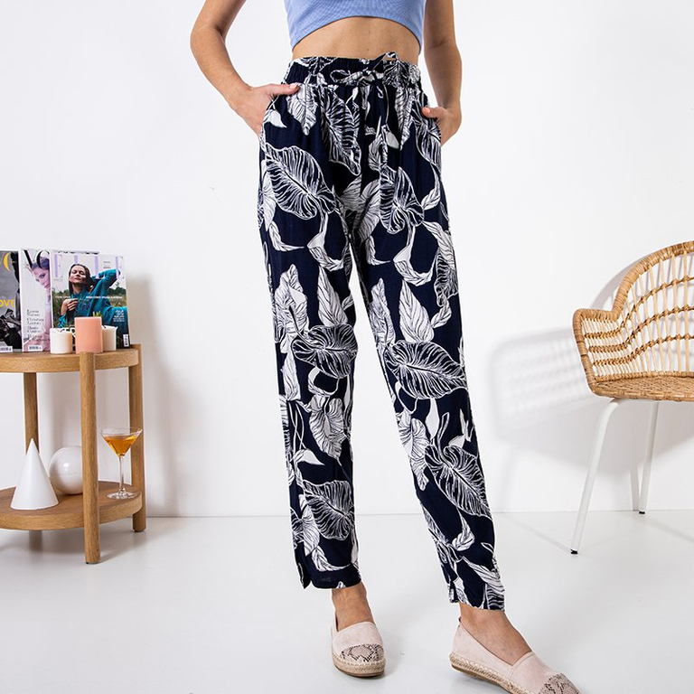 Темно-синие женские брюки с растительным узором