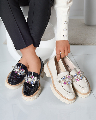 Черные лакированные женские мокасины с орнаментом Leliab- Footwear