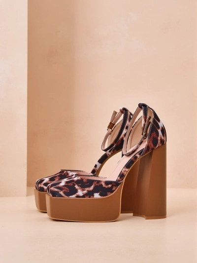 Royalfashion Женские туфли на высоком блоке Folios