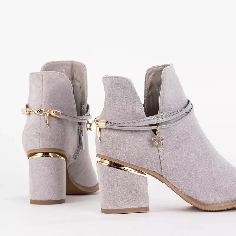 OUTLET Серые женские сапоги на шпильке Sheea - Обувь