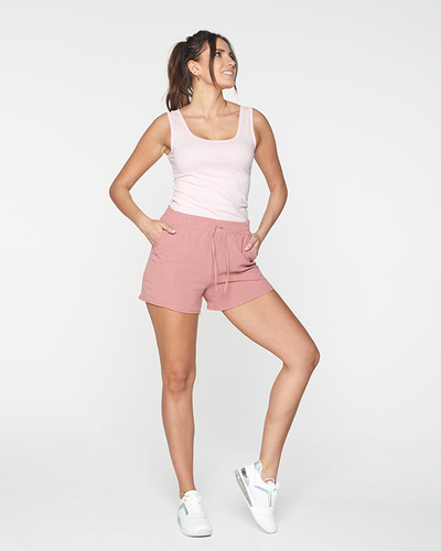 Однотонная женская майка кораллового цвета - Одежда