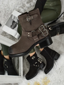 коричневый