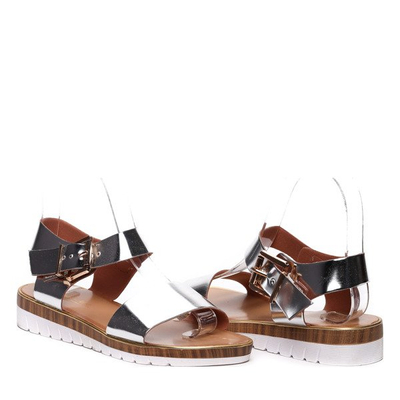 Srebrne sandały  - Obuwie