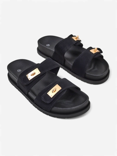 Женские тапочки Royalfashion с декоративными пряжками Costes