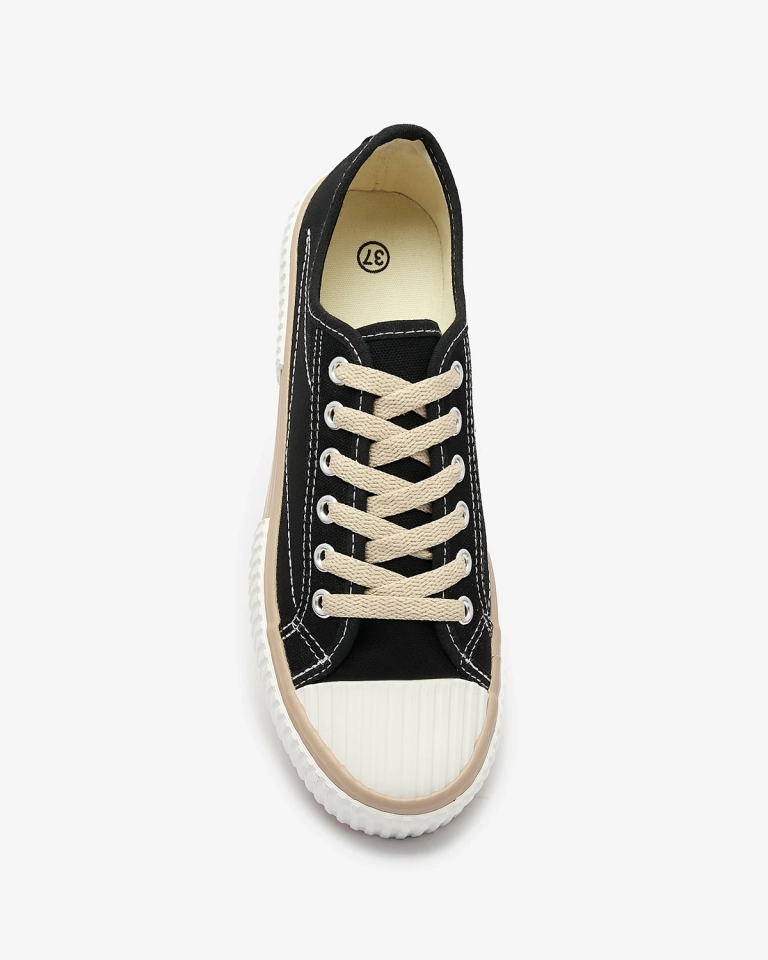 Juodi moteriški suvarstomi sportbačiai Gerity - Avalynė