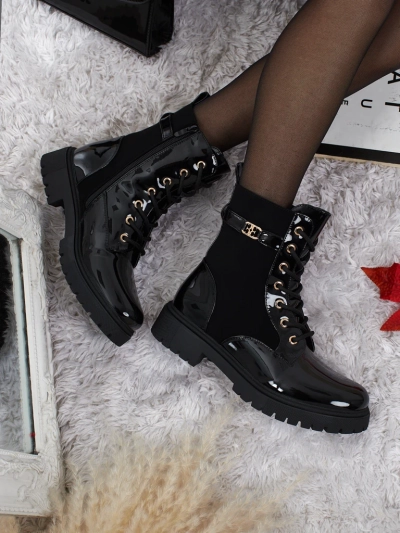 Alvinea aulinukai suvarstomi iš eko odos