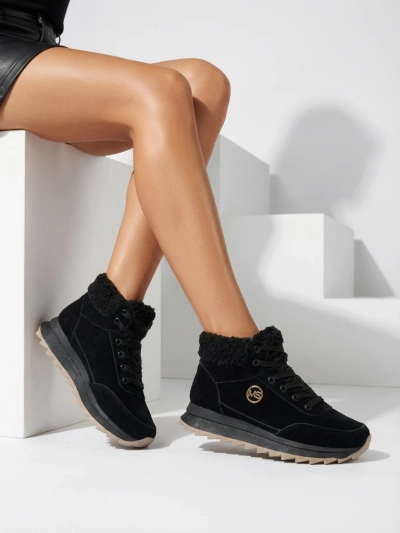 Royalfashion Женские утепленные спортивные ботинки черного цвета Cerrto