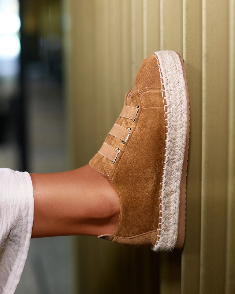 Rudi moteriški sportiniai bateliai Alener - Avalynė