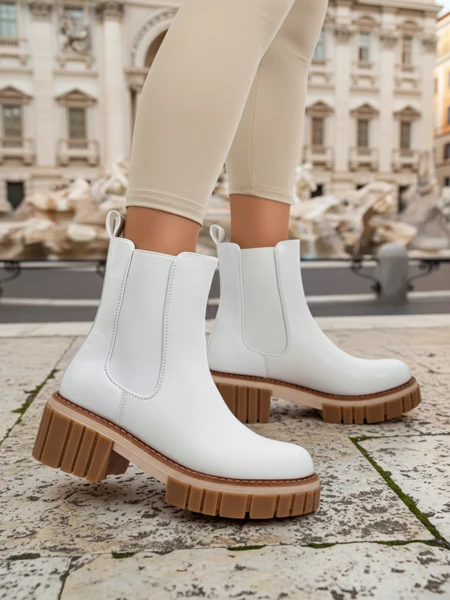 Aulinukai su stulpeliais iš eko nubuko Amber Walk