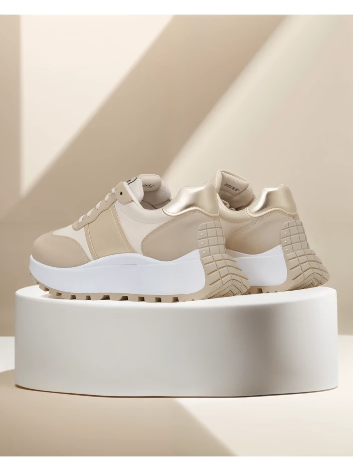 Royalfashion Женские спортивные кроссовки Xerios