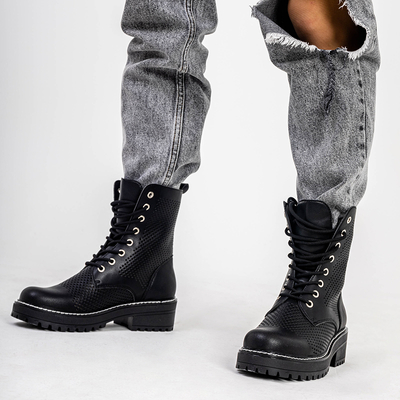 Черные женские сапоги Hazasi