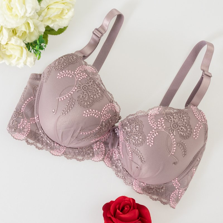Пурпурный бюстгальтер на подкладке с кружевом - Нижнее белье