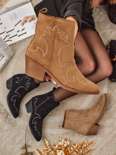 Botki damskie typu kowbojki Velvet Ash– na obcasie