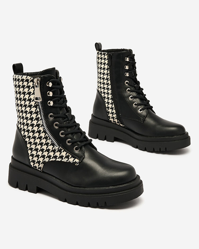 Royalfashion Juodi moteriški batai su "Zatafel pepite" įdėklu