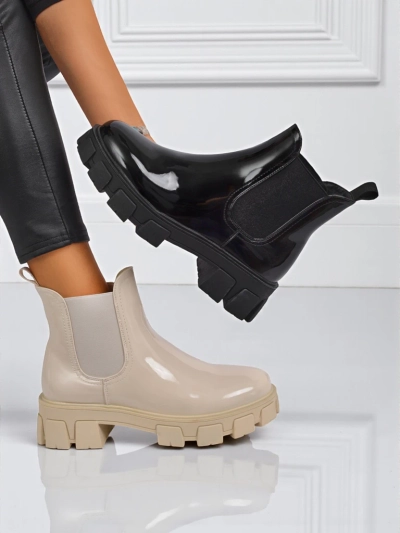 Royalfashion Ботинки на массивной подошве из лакированной экокожи Calista Weide