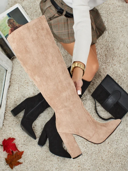 Moteriški eko zomšiniai auliniai batai su storu kulnu Feravi