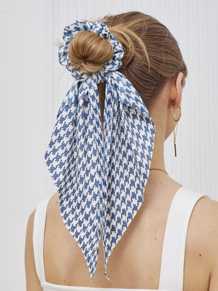 Royalfashion Резинка для волос с лентой в клетку Kratella