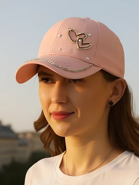 Royalfashion Kepurė su kalnų krištolu Širdies spindesys