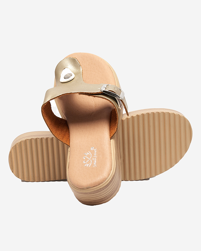 Auksinės moteriškos basutės ant Borico platformos - Avalynė